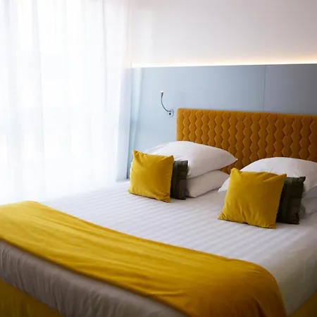 מלון Colmar Hotel