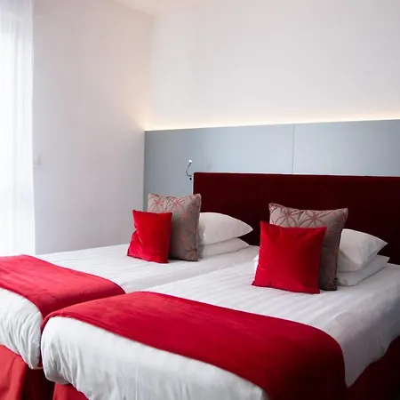 Отель Colmar Hotel 3*
