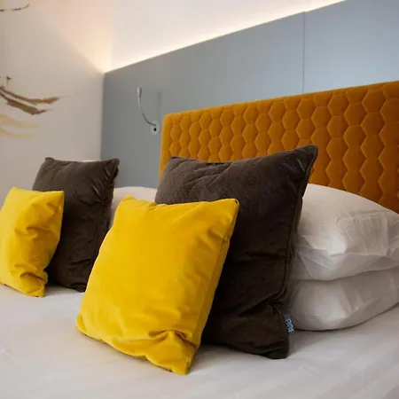 Colmar Hotel 3* קולמר