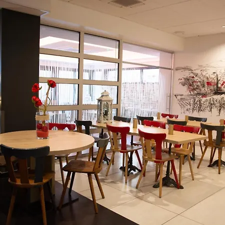 Отель Colmar Hotel Кольмар