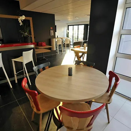 Colmar Hotel 3*